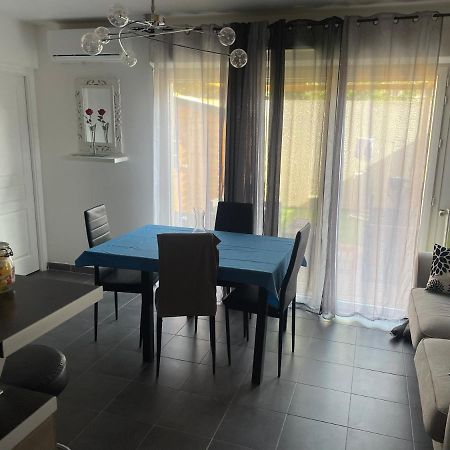 Chambre Agreable Avec Jacuzzi Marsylia Zewnętrze zdjęcie