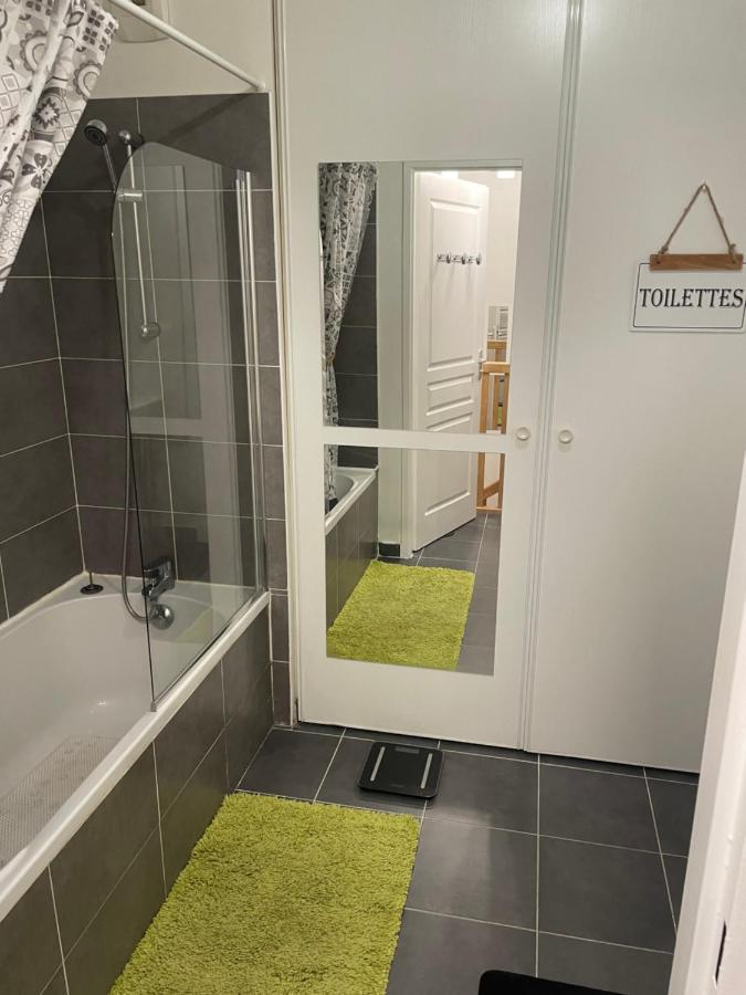 Chambre Agreable Avec Jacuzzi Marsylia Zewnętrze zdjęcie