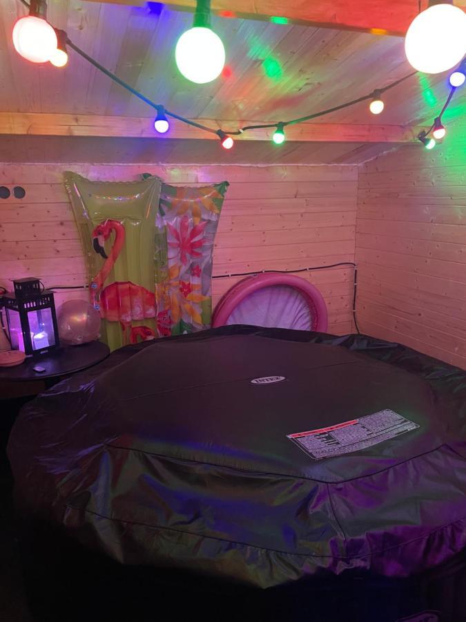 Chambre Agreable Avec Jacuzzi Marsylia Zewnętrze zdjęcie